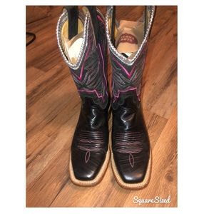 Cinch edge women’s boots